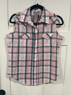 Wrangler Pink and Gray Plaid Sleeveless Button Down Shirt